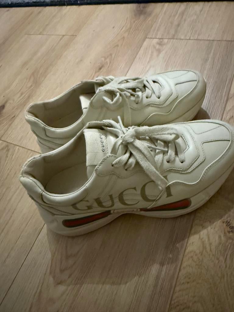 Gucci sneakers - Zo goed als nieuw, Kleding | Dames, Schoenen, Ophalen of Verzenden, Zo goed als nieuw, Wit, Sneakers of Gympen