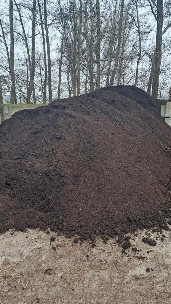 Aangeboden veluwse gestoomde biologische compost., Ophalen, Compost