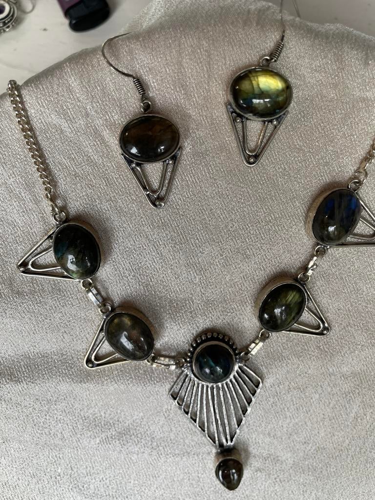 925 zilver met labradoriet sieraden (set), Blauw, Ophalen of Verzenden, Zo goed als nieuw, Met edelsteen