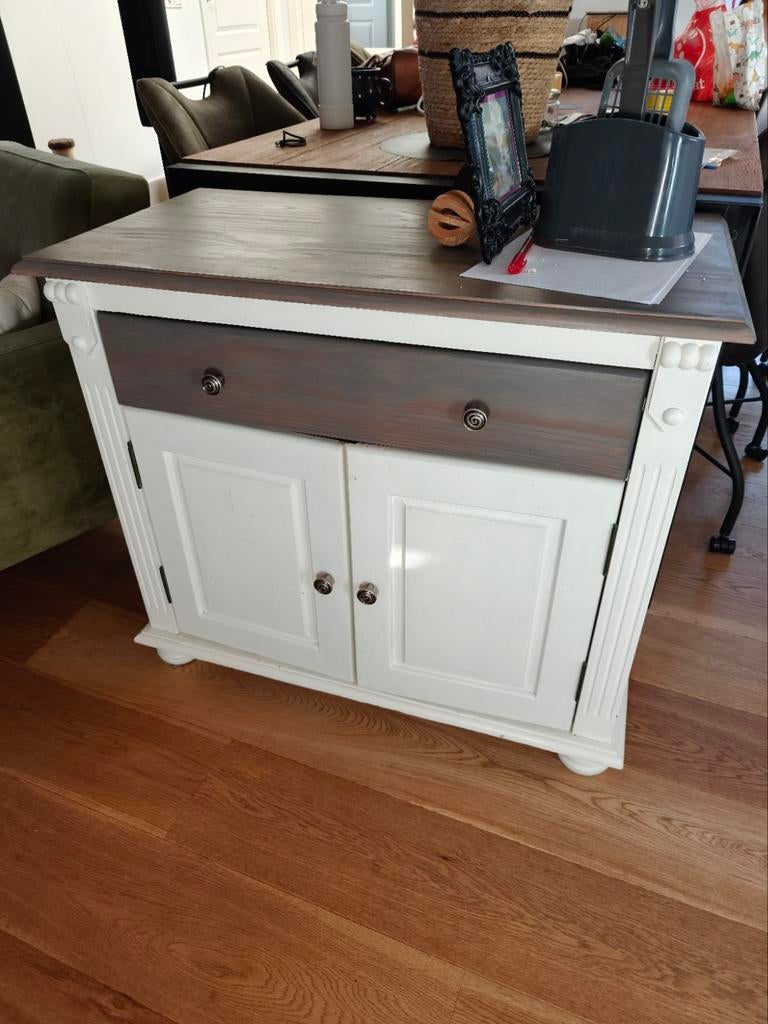 Kastje / kattenbak, Ophalen, Gebruikt, 50 tot 100 cm, 25 tot 50 cm