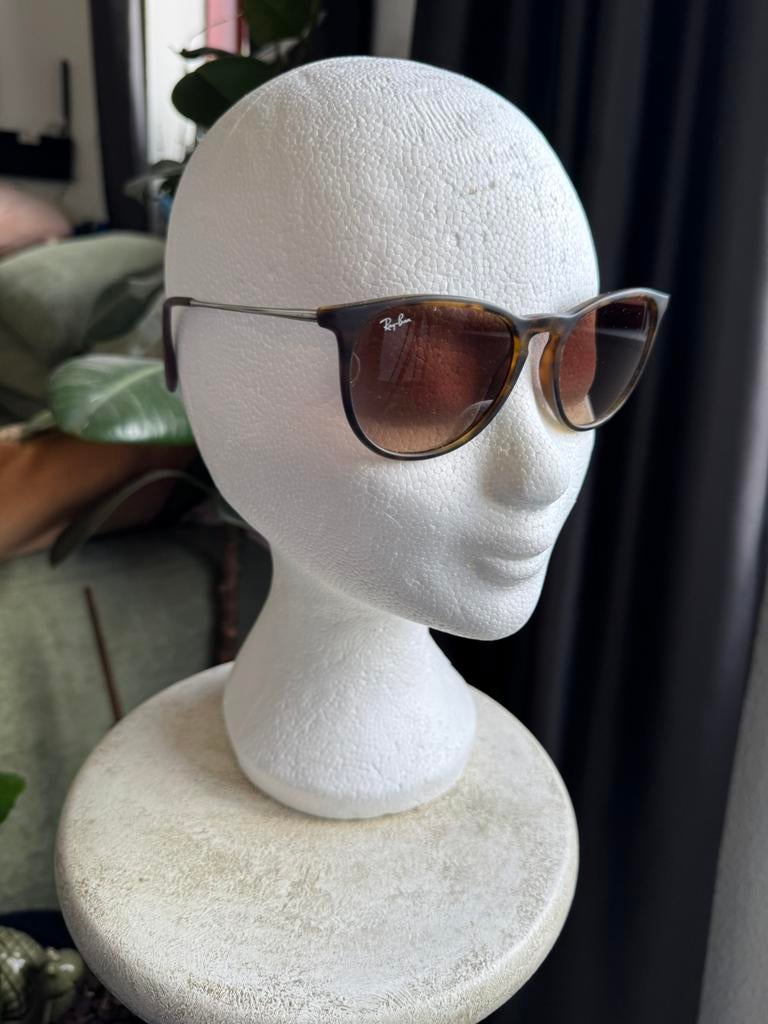 Ray-Ban RB4171 865/13 Erika., Sieraden, Tassen en Uiterlijk, Zonnebrillen en Brillen | Dames, Verzenden, Gebruikt, Ray-Ban