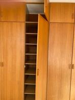 Te Koop degelijke Massieve kast, Huis en Inrichting, Kasten | Kledingkasten, Ophalen, Met deur(en), 200 cm of meer, 50 tot 100 cm