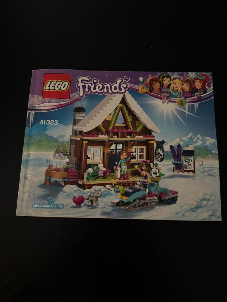 LEGO Friends Wintersport Chalet - 41323, Ophalen of Verzenden, Zo goed als nieuw