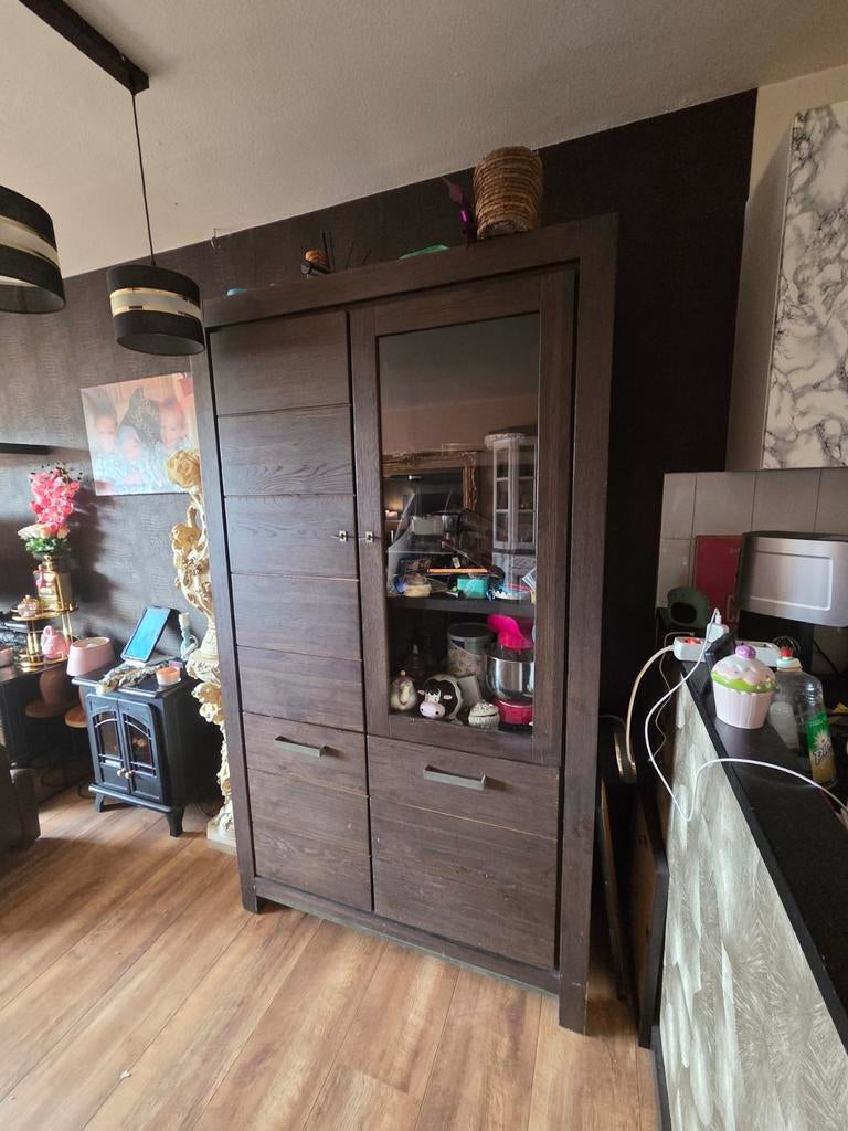 Zware houten kast De bommel de lier, Huis en Inrichting, Gebruikt, 100 tot 150 cm, Ophalen of Verzenden, 150 tot 200 cm