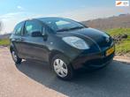 Toyota Yaris 1.0 VVTi / 129.000 nap 2008, Voorwielaandrijving, 750 kg, Zwart, Origineel Nederlands