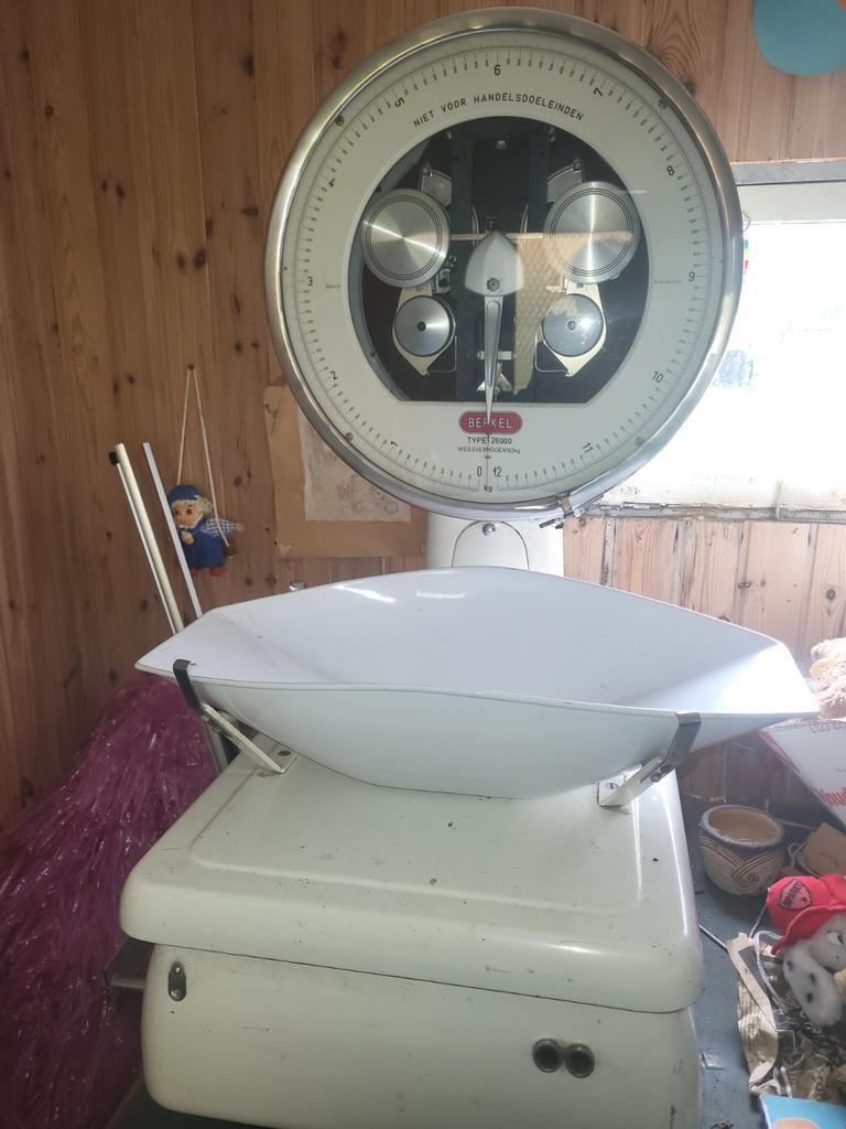 Mooie geëmailleerde grote Berkel baby weegschaal Type 26000, Ophalen, Huis en Inrichting