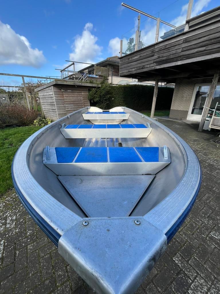 Linder 440, 4 PK yamaha,trailer, Watersport en Boten, Vis- en Consoleboten, Zo goed als nieuw, Tot 10 pk, 3 tot 6 meter, Benzine