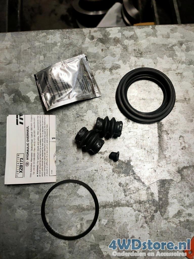 Nissan Micra III / Note 1 remklauw revisieset vooras D11240X, -, -, Nieuw, Ophalen of Verzenden