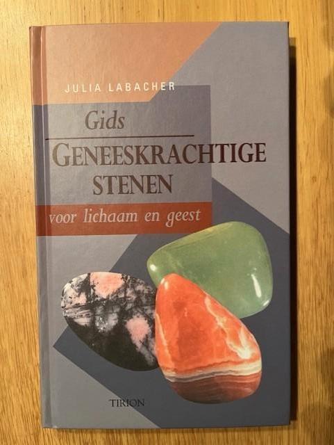 Gids geneeskrachtige stenen voor lichaam en geest, Boeken, Ophalen of Verzenden, Zo goed als nieuw, Overige onderwerpen, Achtergrond en Informatie