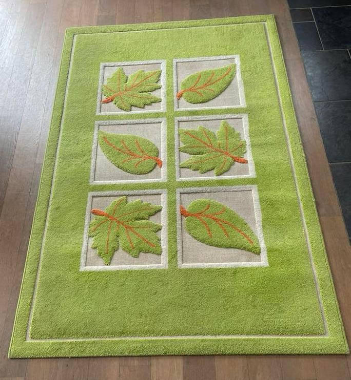Mooi groen vloerkleed, Huis en Inrichting, Stoffering | Vloerbedekking, Ophalen, Gebruikt, Minder dan 10 m², Groen