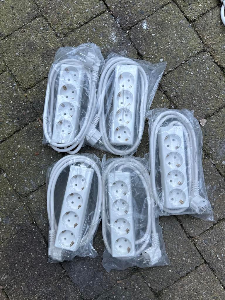 4-voudig stekkerblok met 1,5 meter snoer - Nieuw, Ophalen of Verzenden, Nieuw