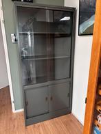 Vintage stalen vitrinekast, Ophalen, 50 tot 100 cm, Glas, 25 tot 50 cm