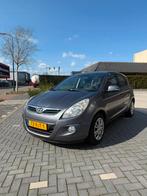 Hyundai i20 1.2 5-DRS 2011 Grijs, 450 kg, 31 €/maand, 4 cilinders, Origineel Nederlands