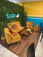 Gele bank en stoelen set - Perfect voor horeca/wachtruimte, Huis en Inrichting, Banken | Bankstellen, Ophalen, Modern, Retro, Gebruikt