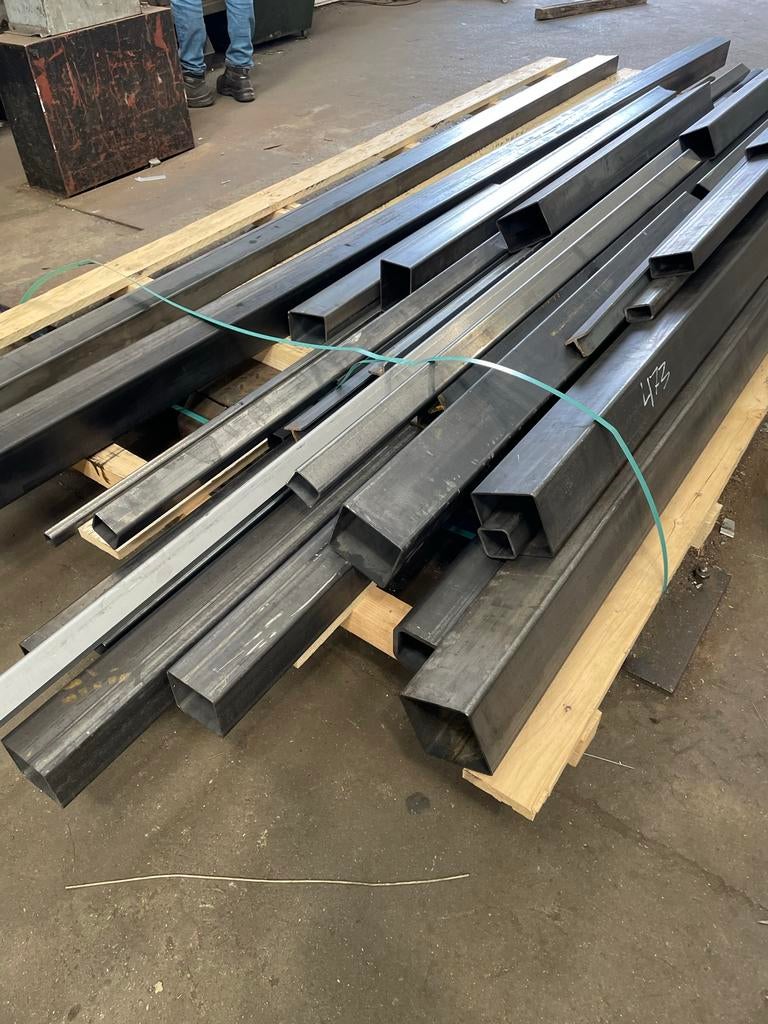 Pallet restpartij kokers, Doe-het-zelf en Verbouw, Metalen, Ophalen, Gebruikt, IJzer