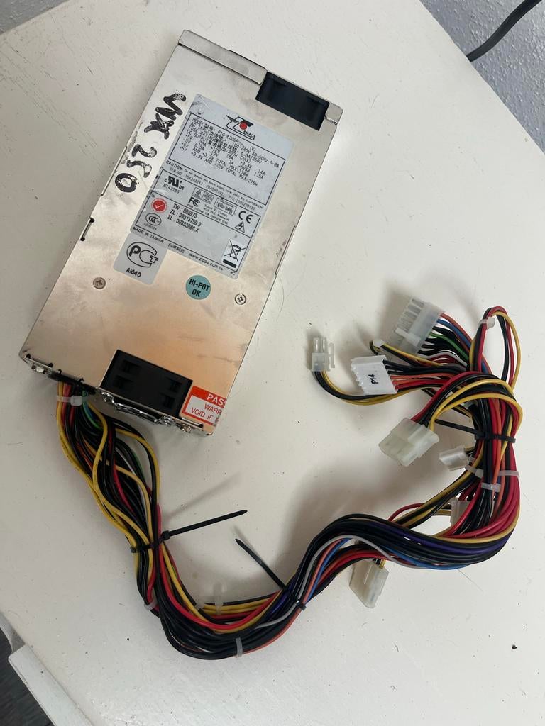 EMACS P1G-6300P 300W Power Supply, Computers en Software, Interne voedingen, Gebruikt, Ophalen of Verzenden