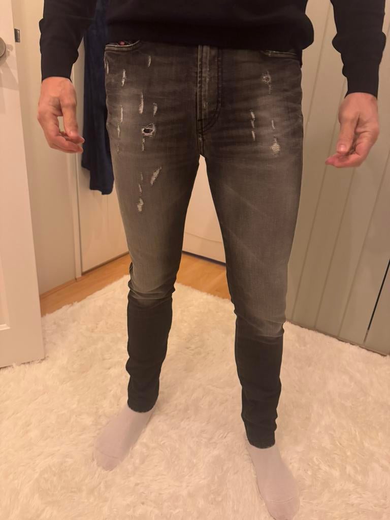 Jeans diesel, Ophalen of Verzenden, Zo goed als nieuw, Blauw, W32 (confectie 46) of kleiner