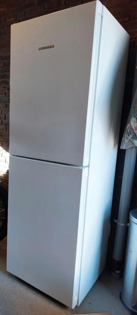 Liebherr CN 4213-23 koel vries combinatie in goede staat, Witgoed en Apparatuur, Koelkasten en IJskasten, Gebruikt, Met vriesvak