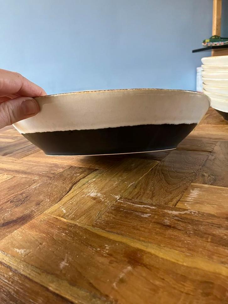 8 diepe borden Xenos Roots pastaborden, Huis en Inrichting, Keuken | Servies, Zo goed als nieuw, Bord(en), Overige stijlen, Ophalen