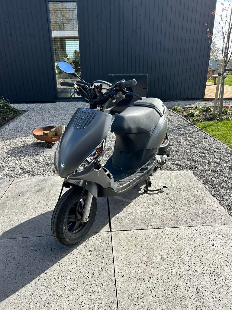 Piaggio Zip met schade, Fietsen en Brommers, Scooters | Piaggio, Gebruikt, Zip, Maximaal 25 km/u, Ophalen