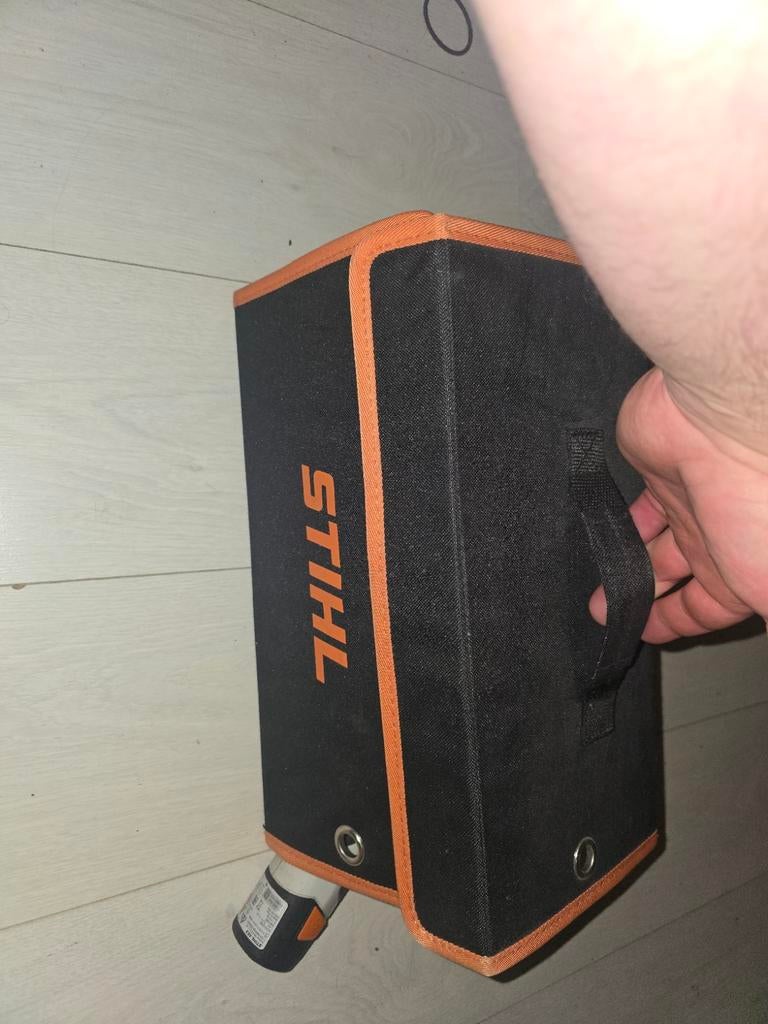 STIHL Accu Snoeizaag GTA 26 met 2 accu's en toebehoren, Ophalen of Verzenden, Gebruikt, Takkenzaag, Stihl