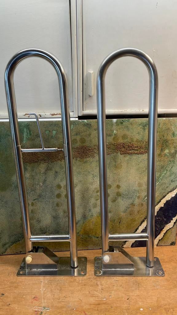TOILET BEUGELS ROESTVRIJ STAAL, Ophalen of Verzenden, Zo goed als nieuw