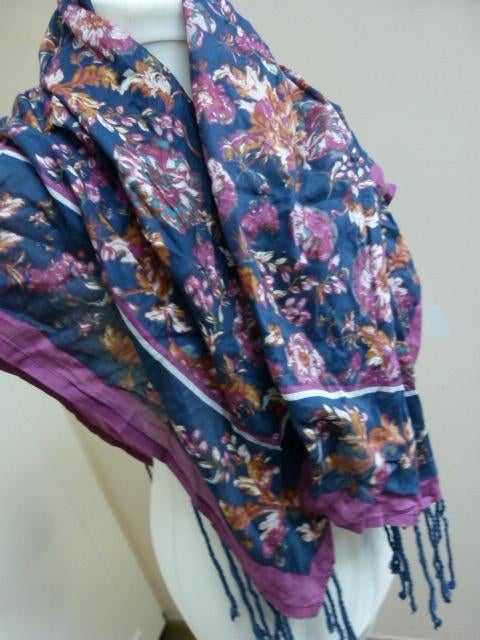 Sjaal blauw paarstinten met franjes MEXX, Kleding | Dames, Mutsen, Sjaals en Handschoenen, Mexx, Maat 42/44 (L), Ophalen of Verzenden