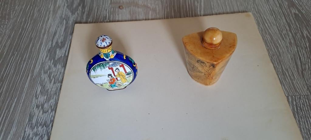 2 x oude Chinese parfumfesjes, Ophalen of Verzenden, Gebruikt, Parfumfles