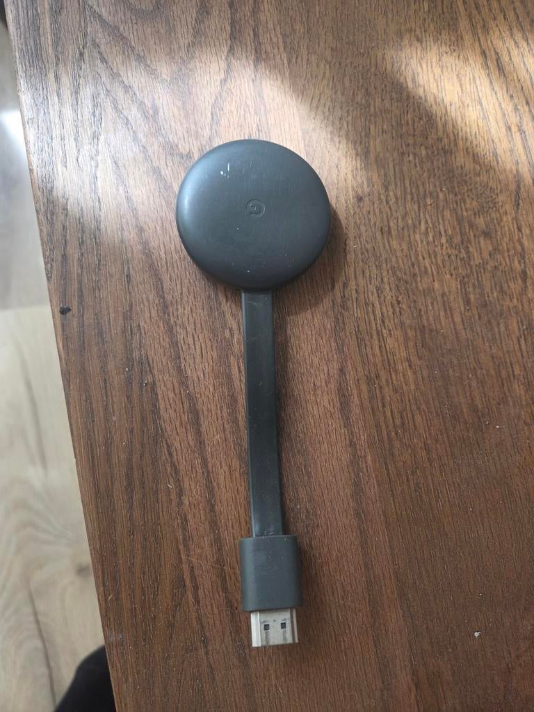 Chromecast - Stream eenvoudig naar je TV, Ophalen of Verzenden, Gebruikt, HDMI, Zonder harde schijf