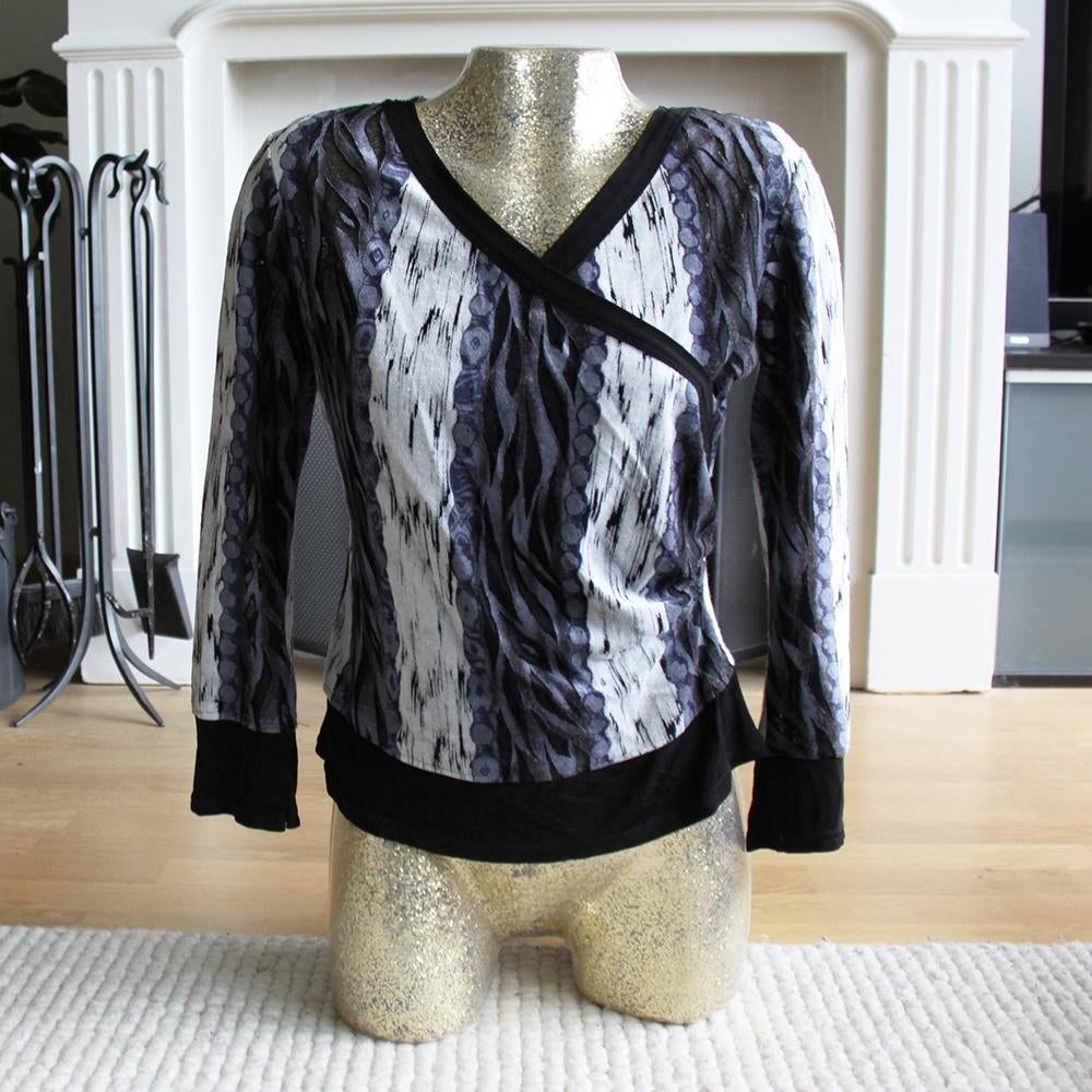 Vera Finzzi Truitje (M) € 10,-, Kleding | Dames, Maat 38/40 (M), Overige kleuren, Zo goed als nieuw, Vera Finzzi