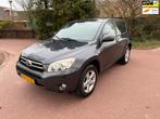 Toyota RAV4 2.2 D4D Linea Sol / Navi / Airco / NAP / PDC / A, Auto's, Toyota, Gebruikt, 4 cilinders, 2000 kg, Origineel Nederlands