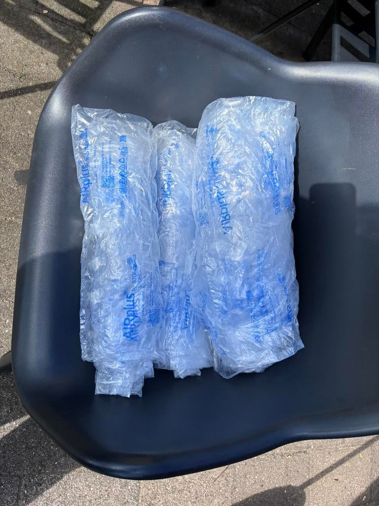 Verpakkingsmateriaal bubbelplastic, Ophalen, Zo goed als nieuw