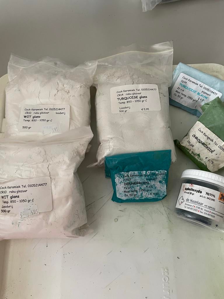 Klei, glazuren en pigmenten voor keramiek hobby, Ophalen, Gebruikt, Meerkleurig, Knutselmateriaal