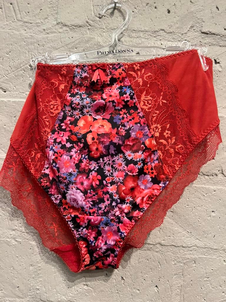 Elomi slip  maat L 42 NIEUW!! Nu €12,50, Ophalen of Verzenden, Slip