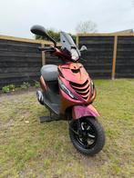 Piaggio zip ‼️Nieuwstaat‼️, Fietsen en Brommers, Brommeronderdelen | Scooters, Ophalen