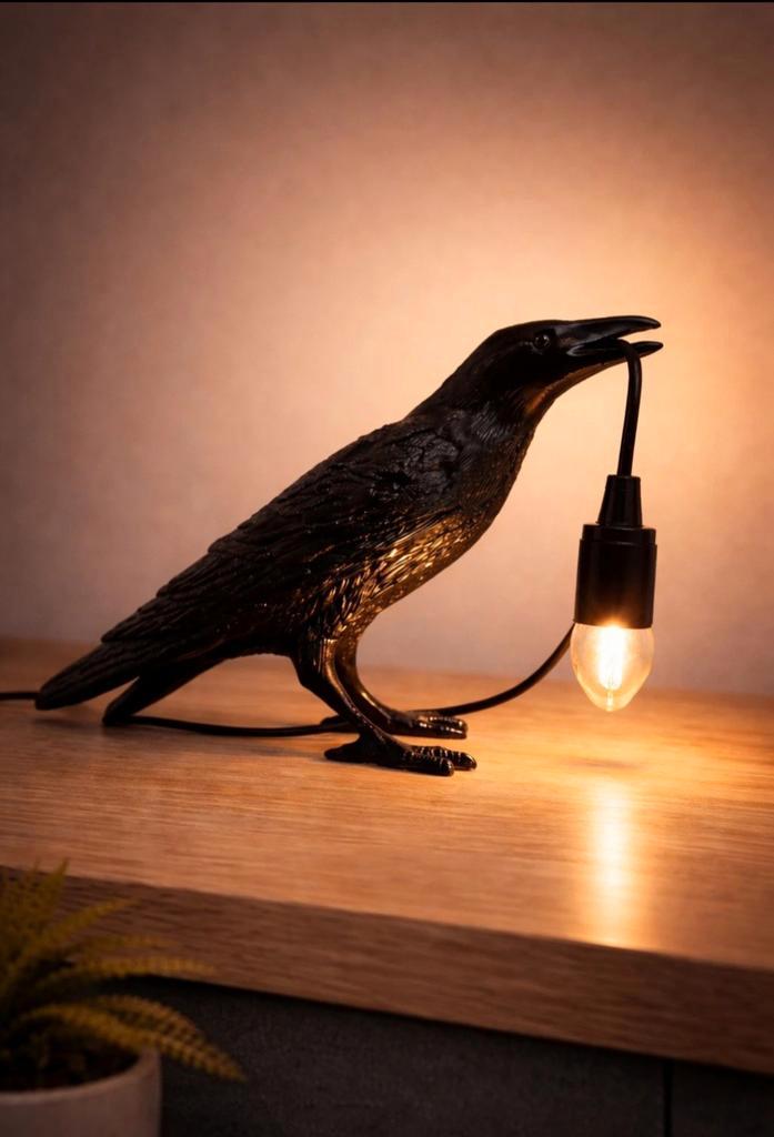 Unieke Kraai Lamp - Nieuw in Doos, Huis en Inrichting, Lampen | Tafellampen, Nieuw, Minder dan 50 cm, Kunststof, Overige materialen