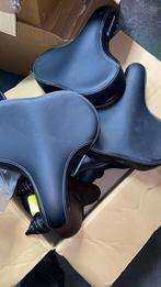 Partij XXXL zadels, Ophalen