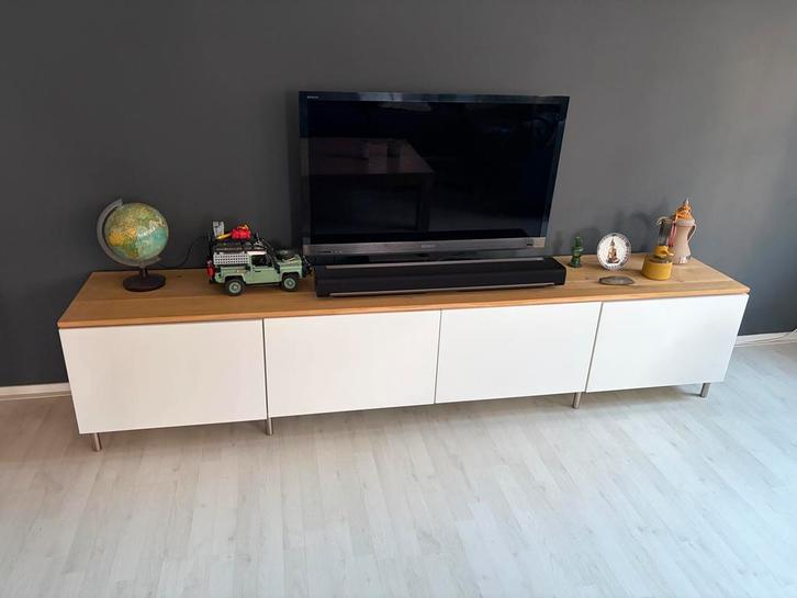 IKEA Besta TV meubel met houten blad, Huis en Inrichting, Kasten | Televisiemeubels, Zo goed als nieuw, Minder dan 100 cm, 150 tot 200 cm