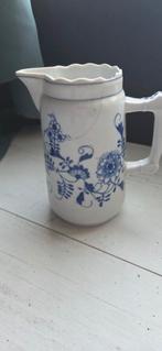 Louis Regout Zwiebelmuster kannetje, kleine beschadiging, Ophalen of Verzenden