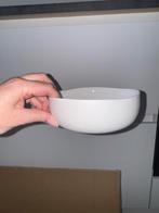 LEEFF servies: borden en bakjes in goede staat, Ophalen, Zo goed als nieuw, Effen, Porselein