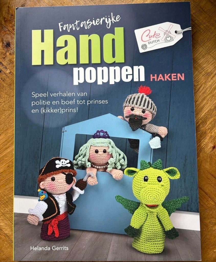 Fantasierijke Handpoppen Haken boek, Ophalen of Verzenden, Gebruikt, Haken, Patroon of Boek