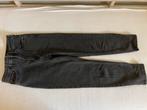 Stradivarius mom slim fit, maat 36, Ophalen of Verzenden, Zo goed als nieuw, Zwart, W28 - W29 (confectie 36)