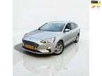 Ford Focus Wagon 1.0 EcoBoost Hybrid 1e eigenaar Xenon LED A, Gebruikt, Origineel Nederlands, Hybride Elektrisch/Benzine, Zilver of Grijs