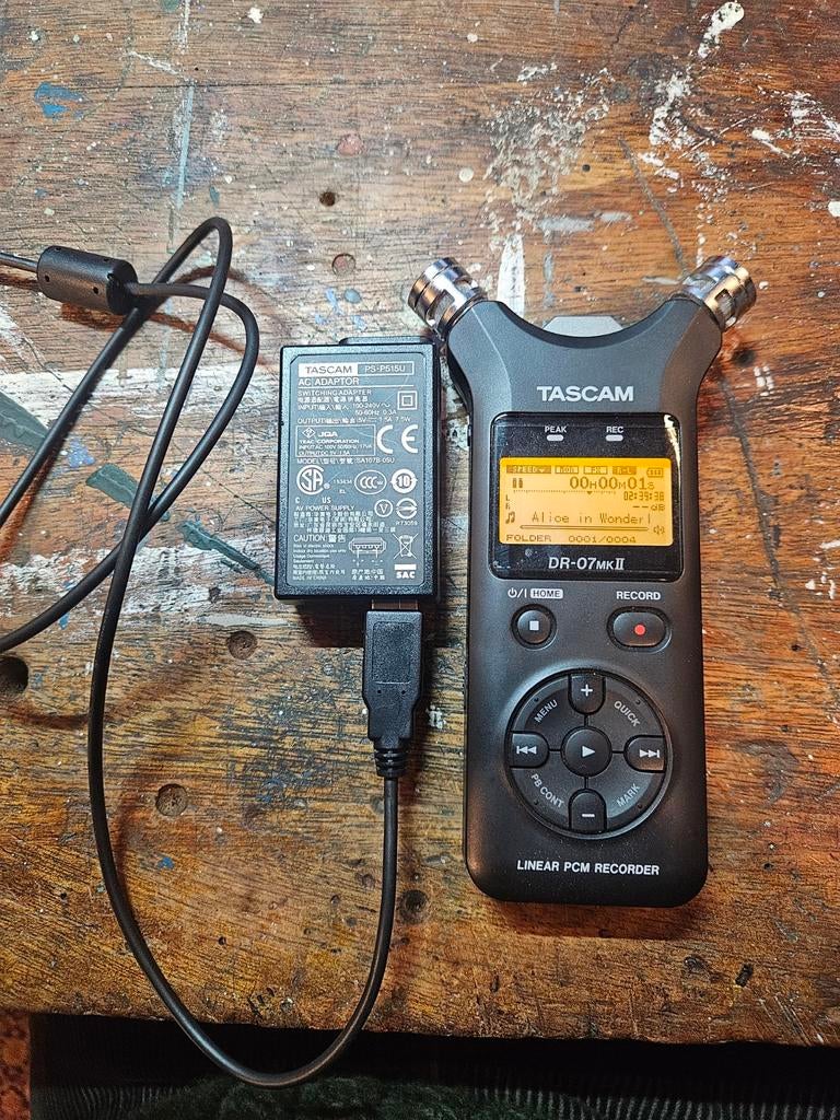 Tascam DR-07mkII Lineaire PCM Recorder met Adapter, Ophalen of Verzenden