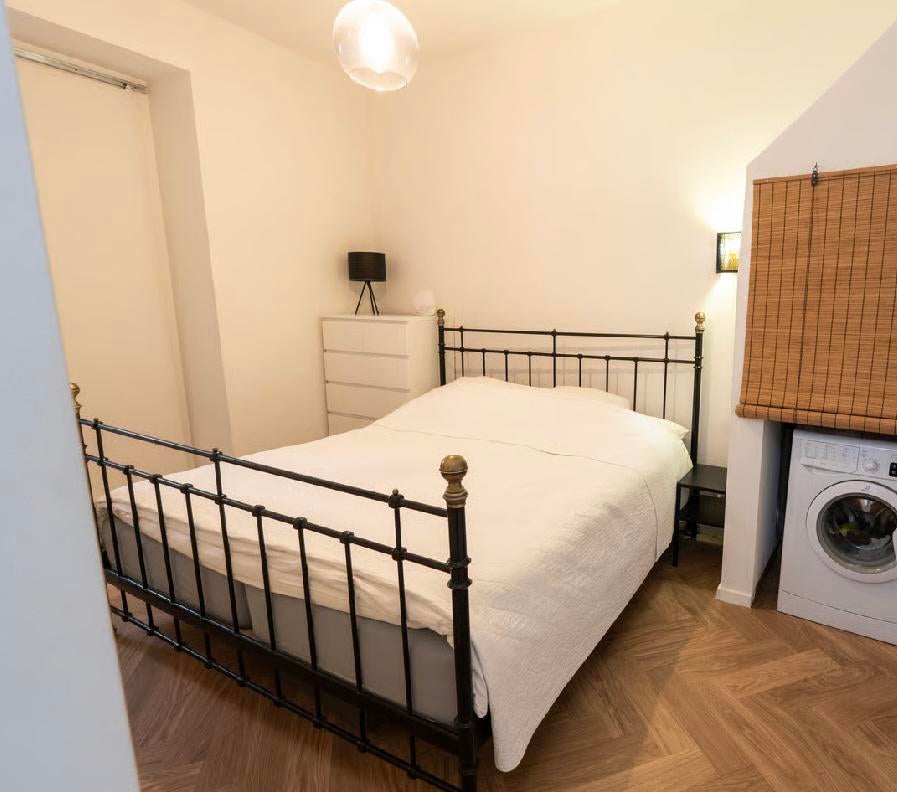 Ikea bed 180x200, Huis en Inrichting, Slaapkamer | Bedden, Gebruikt, Zwart, Tweepersoons, Ophalen of Verzenden