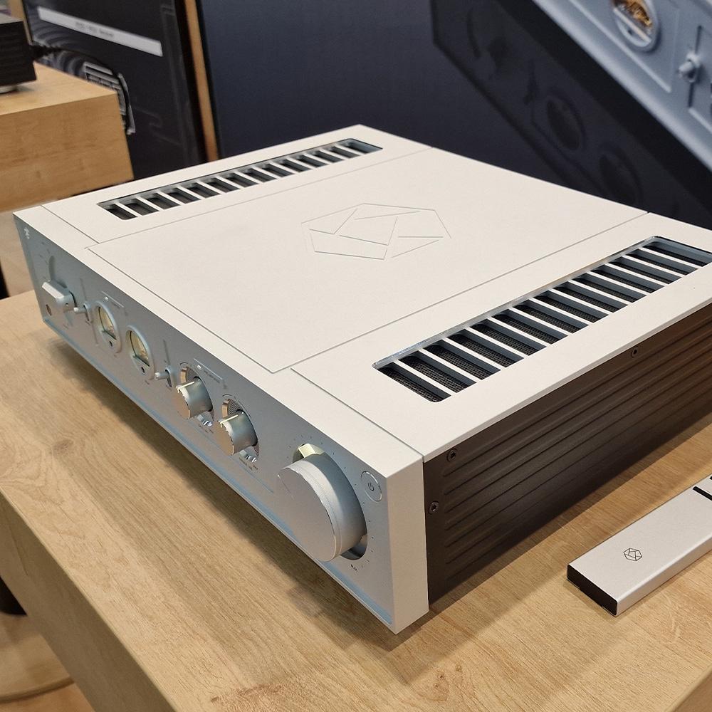 Hifi Rose RA280., Nieuw, 120 watt of meer, Stereo, Ophalen