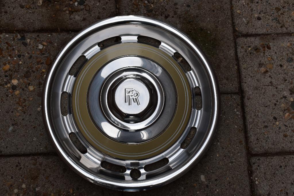 1 losse originele wieldop Rolls Royce Silver Shadow 15 inch, Auto diversen, Wieldoppen, Ophalen of Verzenden, Gebruikt