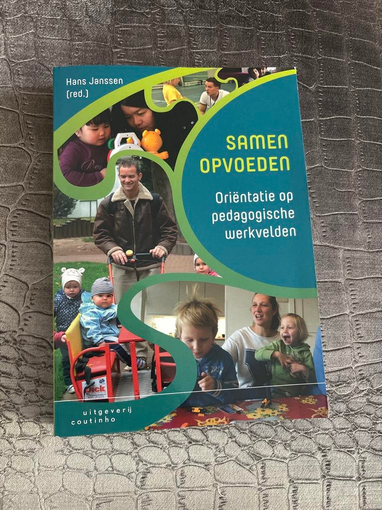 Samen opvoeden, Ophalen of Verzenden, Zo goed als nieuw, HBO