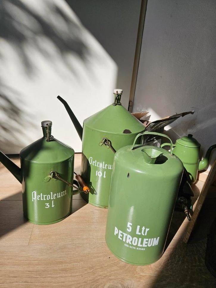 Set van 3 vintage emaille oliekannen, jaren '50, resedagroen, Antiek en Kunst, Antiek | Emaille, Ophalen of Verzenden