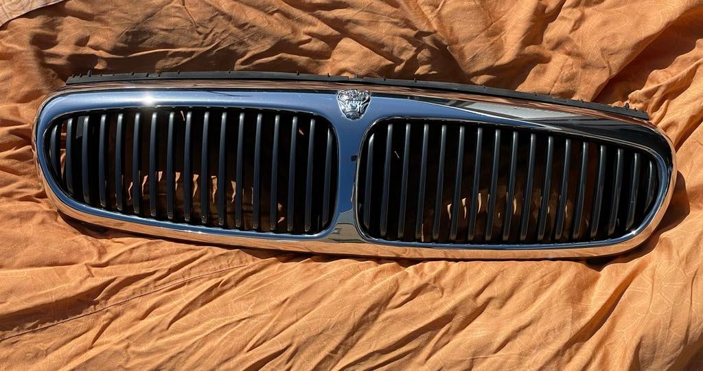 Grille Jaguar X-Type 2003 - Origineel en in goede staat, Ophalen of Verzenden, Gebruikt, Voor, Jaguar